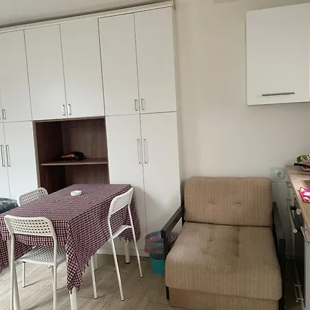 Journey Gazde/Camere de închiriat